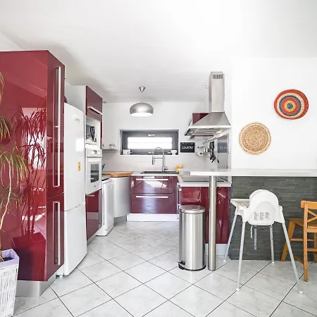 Sun House - Terrasse Parking Prive Gratuit * Troyes